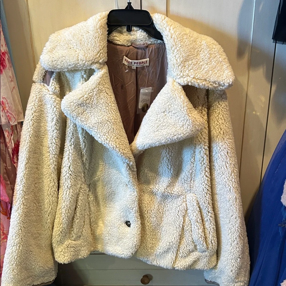 NWT FREE PEOPLE joplin cozy teddy Sherpa coat in ivory size large - Picture 7 of 13